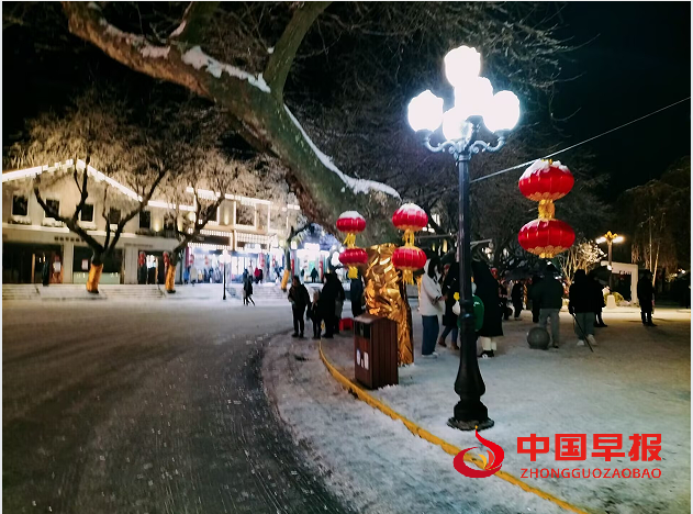 1735090597100650.png 3庐山晚上夜景.png