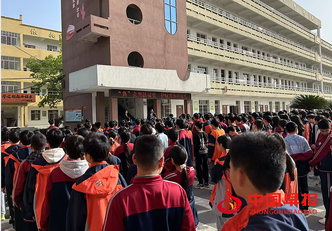 1744623437145521.png 1.png