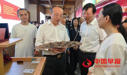 安庆市委书记张祥安调研假日经济和旅游安全工作(图1)