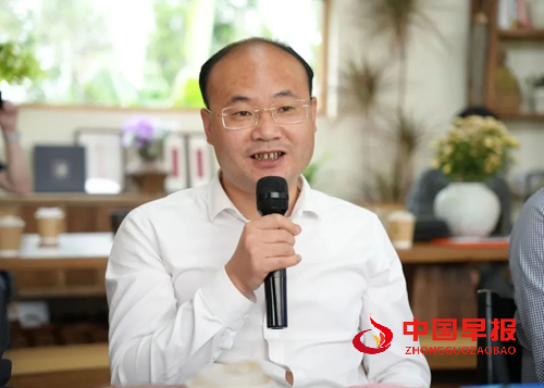 固态电池产业专家“走进奉贤” 共话新能源未来新图景(图1)