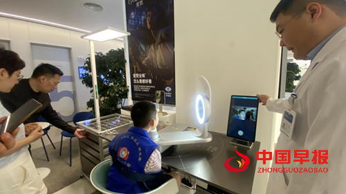 北京爱尔眼科医院携手旗帜小记者共筑清晰视界实现明眸未来(图6)