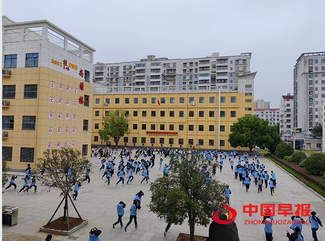 1758189521184723.png 2.png