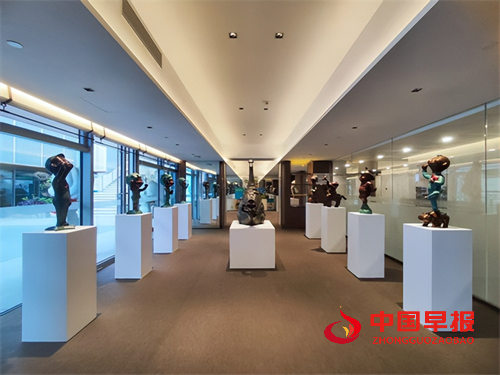 向上·向上雕塑展宋庄启幕 吴梁焰“红领少年”解码符号与生命力量(图3) 向上·向上雕塑展宋庄启幕 吴梁焰“红领少年”解码符号与生命力量(图3)